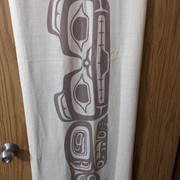 Button Wrap - Spirit Wrap - Cream Bear Print by Haida artist Clarence Mills - Picture 3 of 4